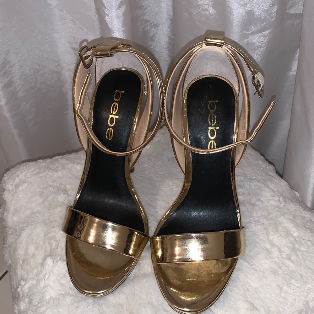Gold shoes